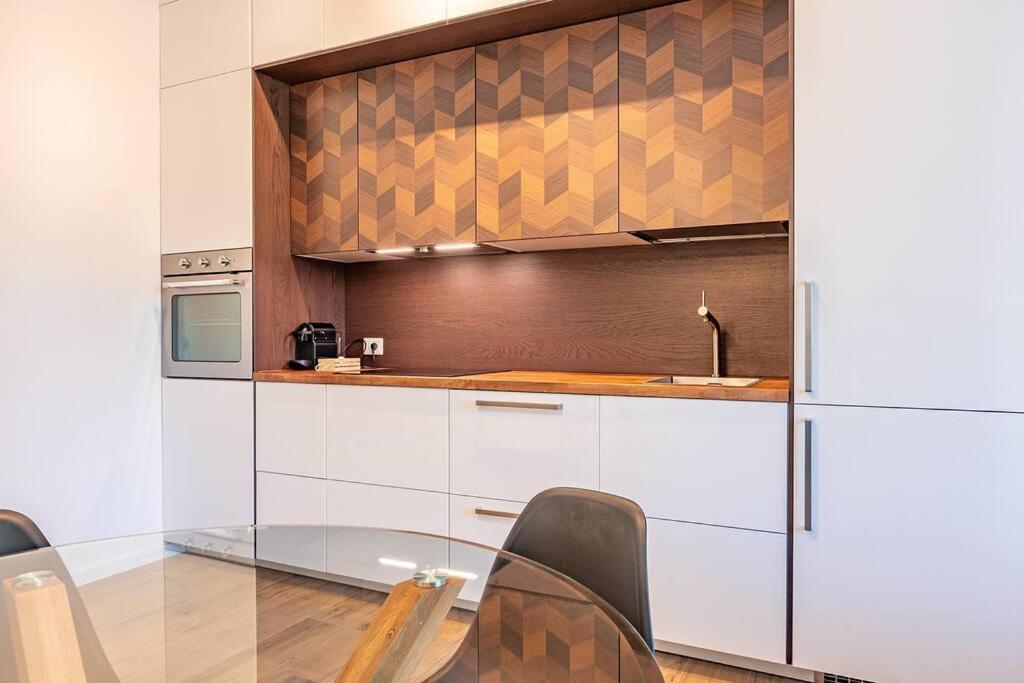 Apartamento Guest Planet - Stylish Flat Bisceglie M1 Milán Exterior foto