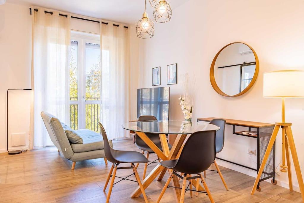 Apartamento Guest Planet - Stylish Flat Bisceglie M1 Milán Exterior foto